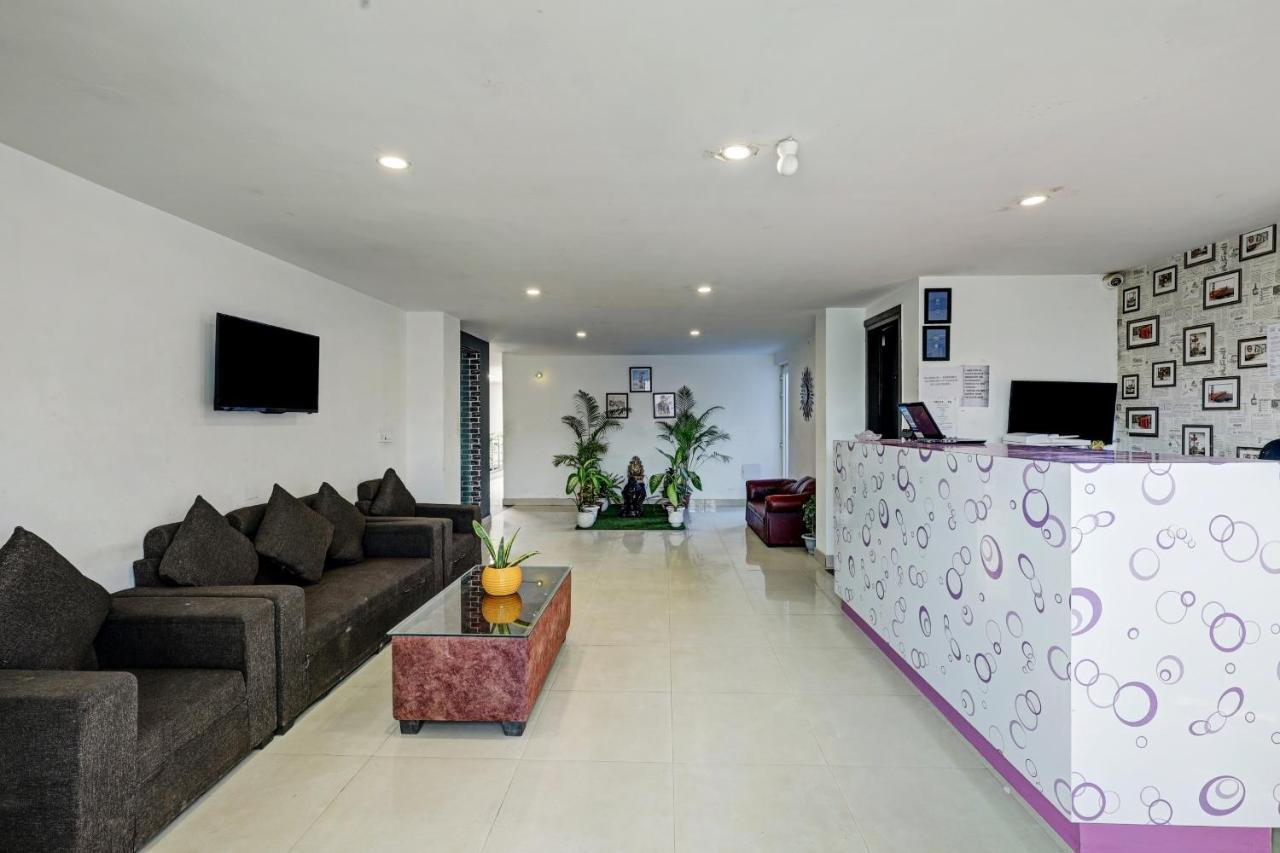 Super Townhouse Tipsyy Near Bestech Central Square Mall Gurgaon Eksteriør bilde
