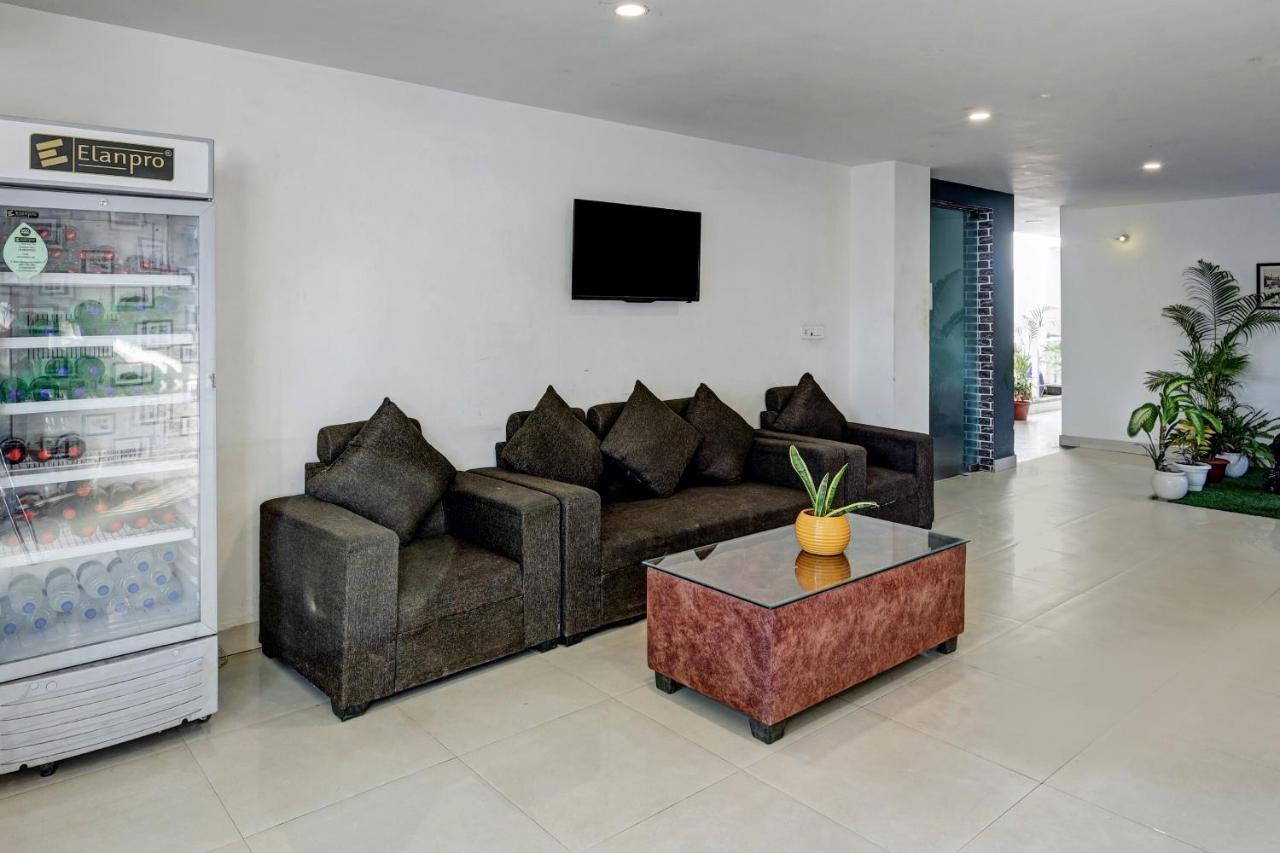 Super Townhouse Tipsyy Near Bestech Central Square Mall Gurgaon Eksteriør bilde
