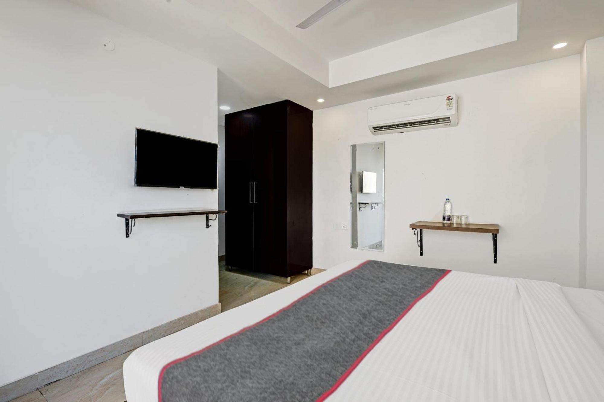 Super Townhouse Tipsyy Near Bestech Central Square Mall Gurgaon Eksteriør bilde