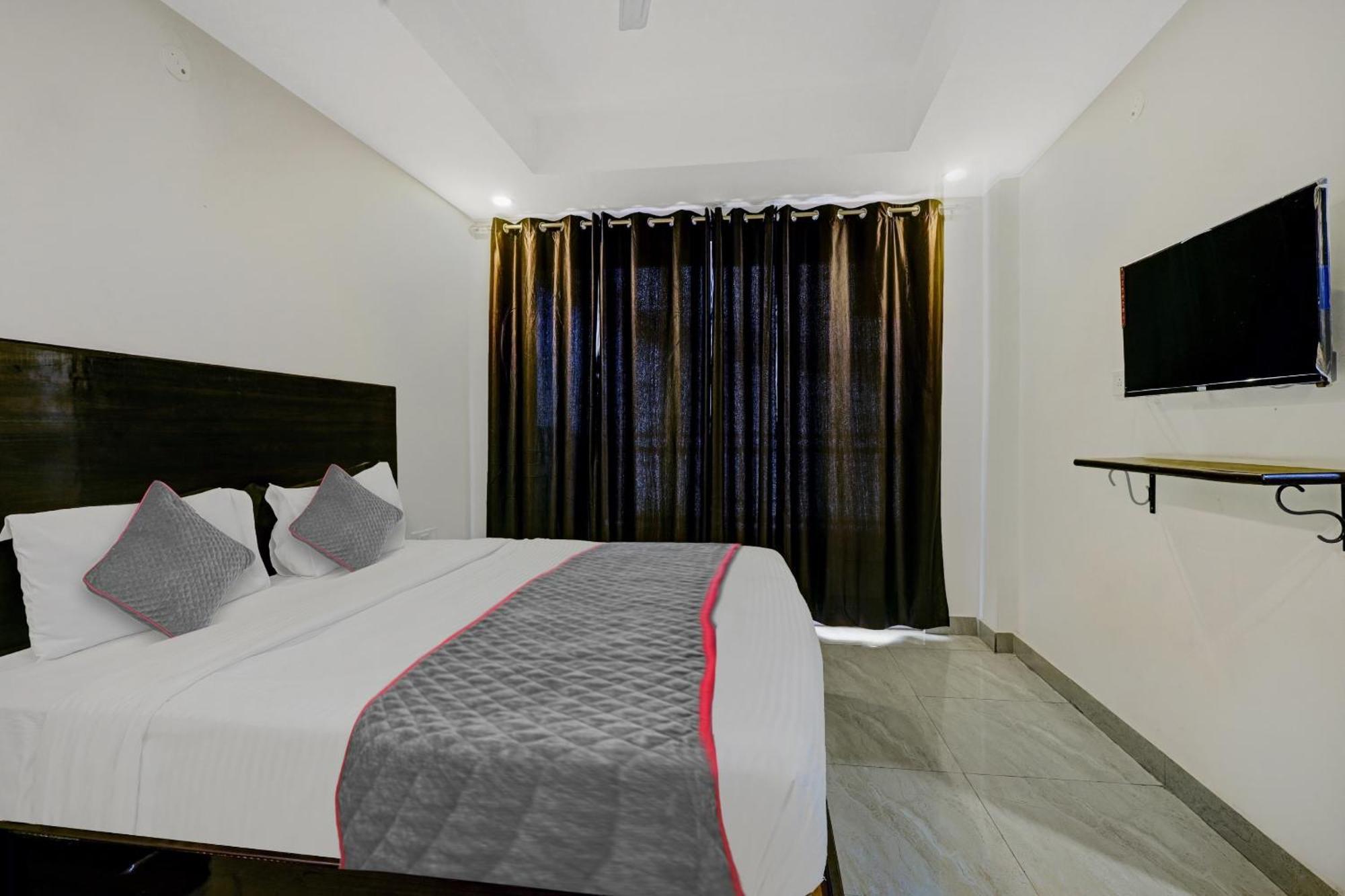 Super Townhouse Tipsyy Near Bestech Central Square Mall Gurgaon Eksteriør bilde