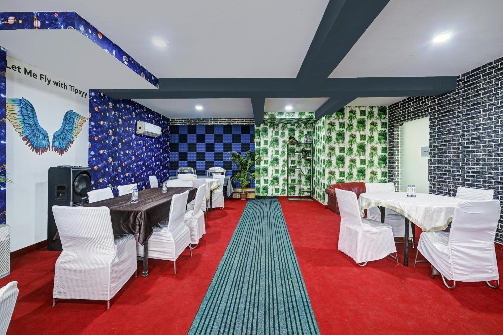 Super Townhouse Tipsyy Near Bestech Central Square Mall Gurgaon Eksteriør bilde
