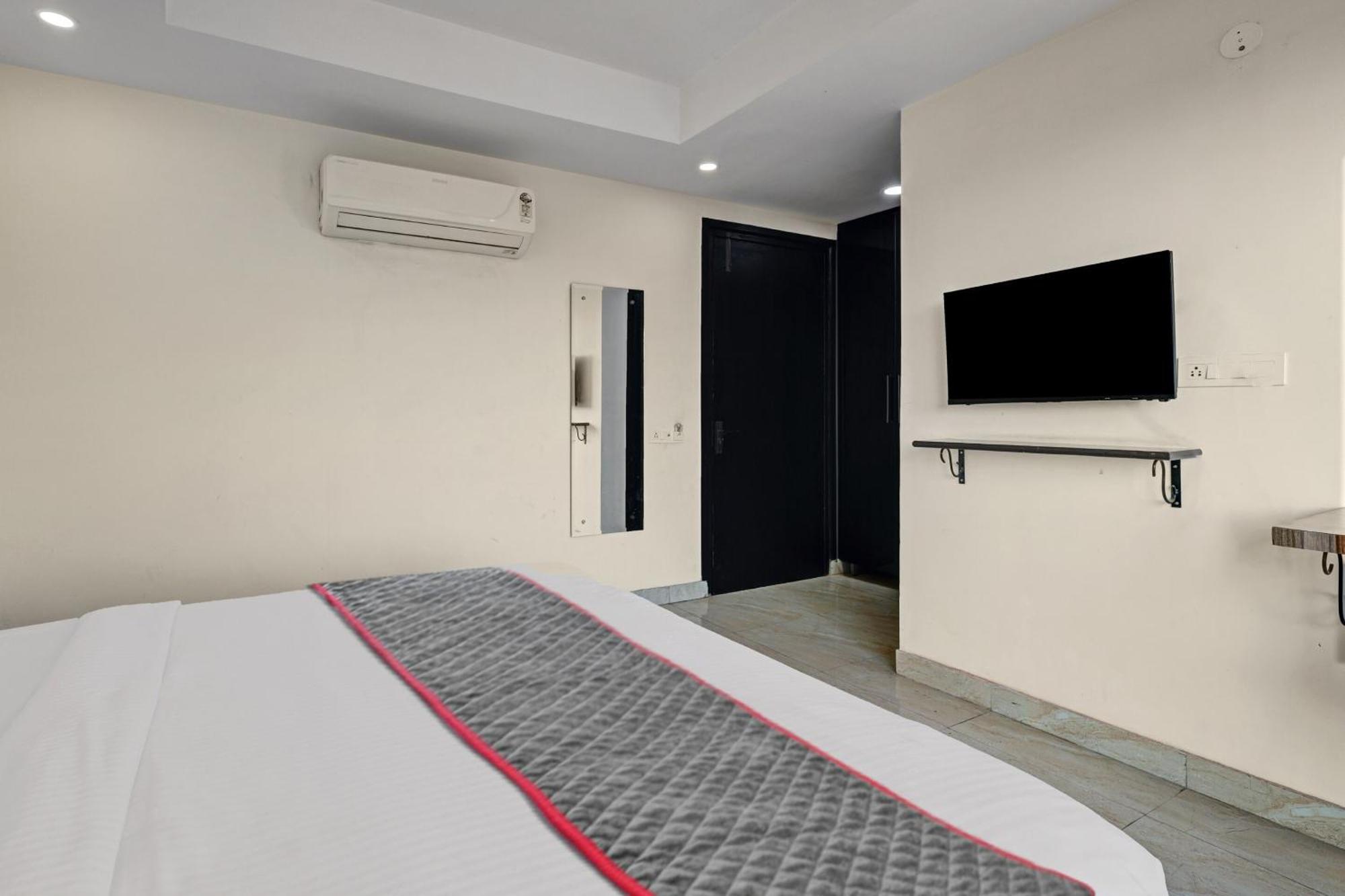 Super Townhouse Tipsyy Near Bestech Central Square Mall Gurgaon Eksteriør bilde