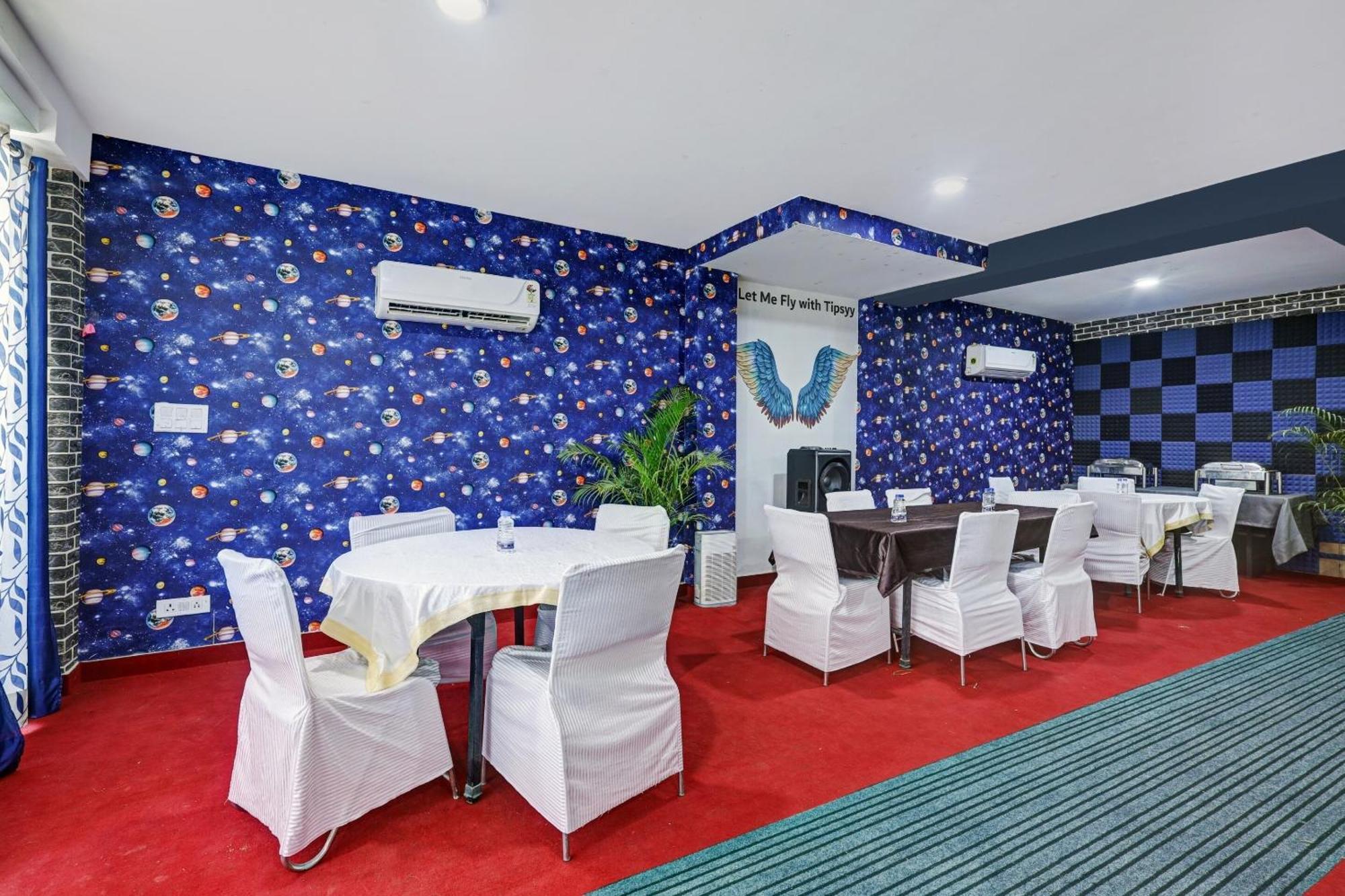 Super Townhouse Tipsyy Near Bestech Central Square Mall Gurgaon Eksteriør bilde